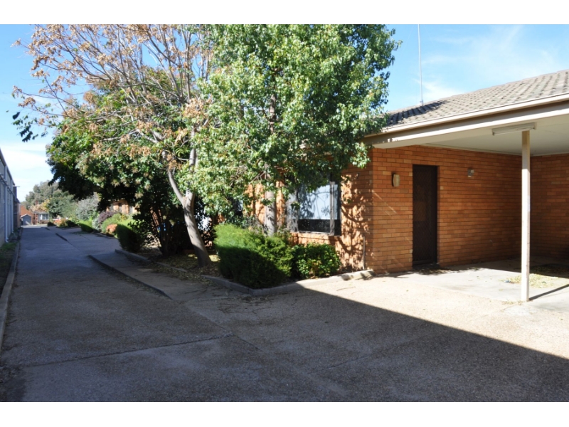 7/145 Bentinck Street, BATHURST House for rent Listed by Bathurst First National of First