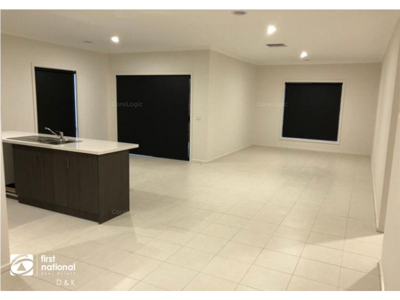 8 Valentina Drive, DARLEY House for rent Listed by Dorothy Schembri