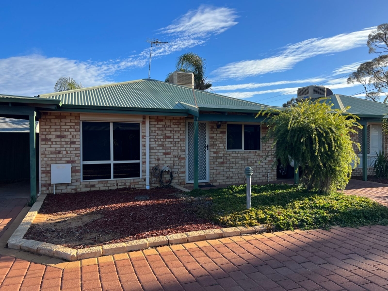 7/237 Dugan Street, KALGOORLIE House for rent Listed by Naomi Fletcher of First National