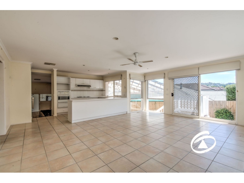 45 Lawrence Drive, BERWICK House for rent Listed by Karen Neil of