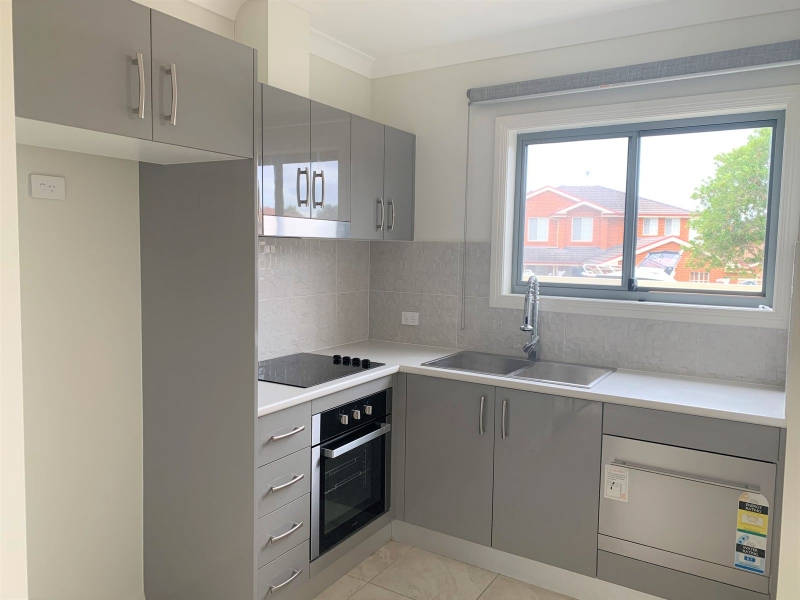 1A Maryfields Drive, BLAIR ATHOL Apartment for rent Listed by First National Pinnacle Leasing