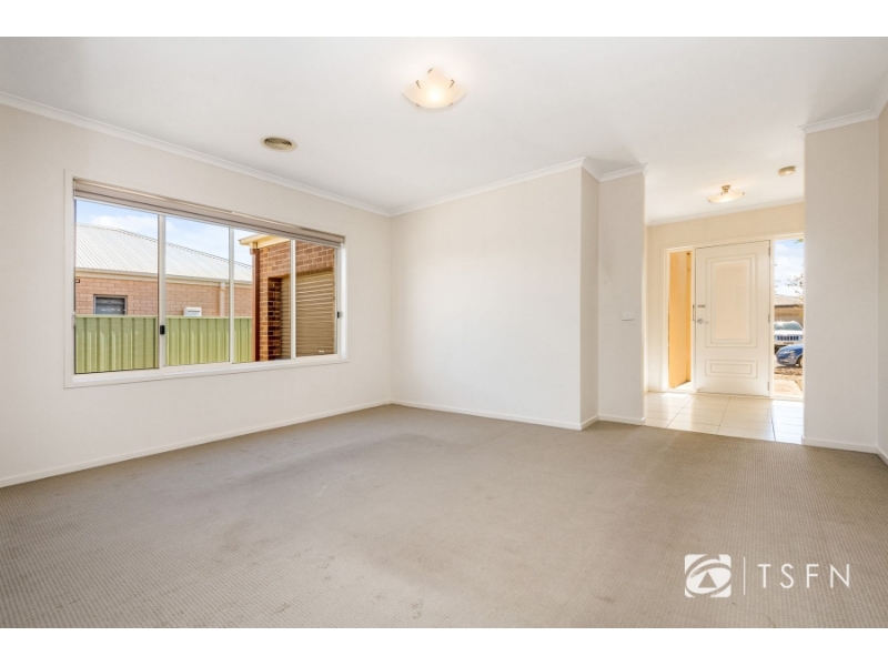 3 Saville Court, NORTH BENDIGO House for rent Listed by Casey