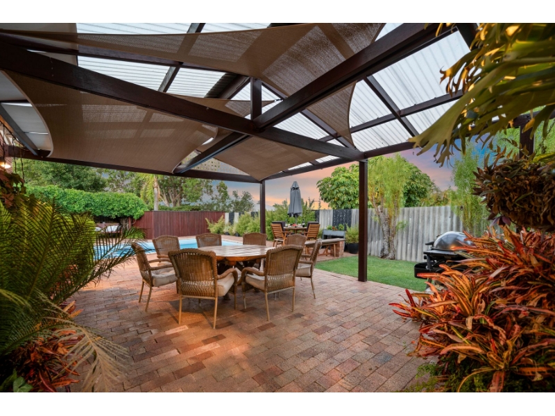 6 Bankend, DUNCRAIG House for rent Listed by Colleen Laverty of