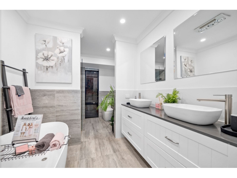 6 Bankend, DUNCRAIG House for rent Listed by Colleen Laverty of