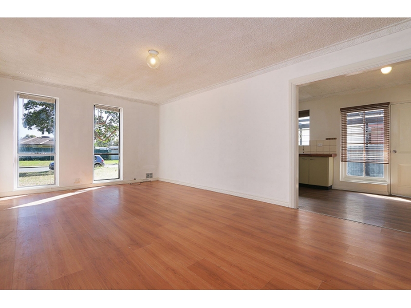 6 Cedar Way, MADDINGTON House for rent Listed by Gabe Hagen of Realmark Urban &