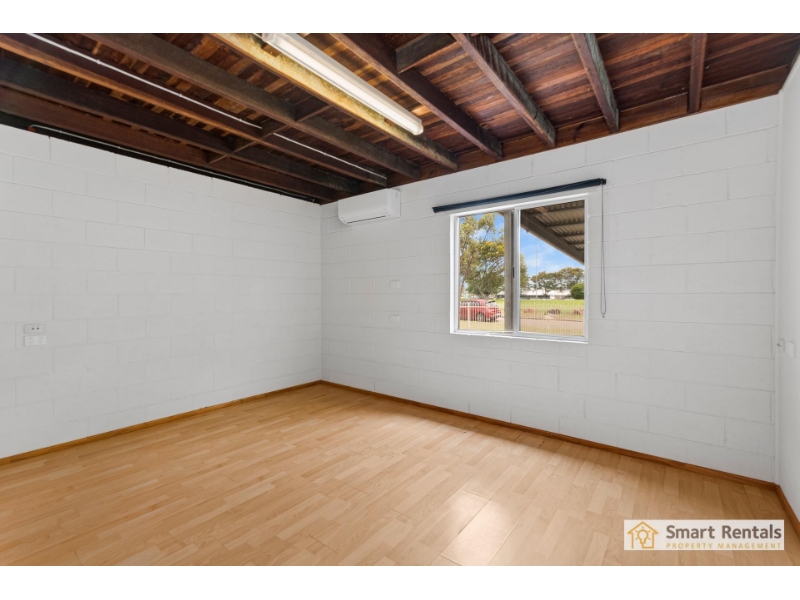10 Arkaba Street, MOUNT LOUISA House for rent Listed by Smart Rentals