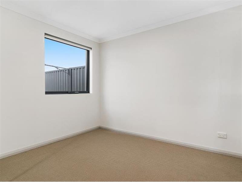 21 Rouen Street, MADELEY Apartment for rent Listed by Claire