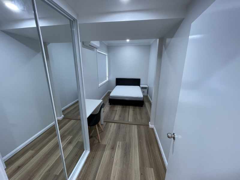 Rooms / 21 Turana Parade, North Lambton House for rent Listed by