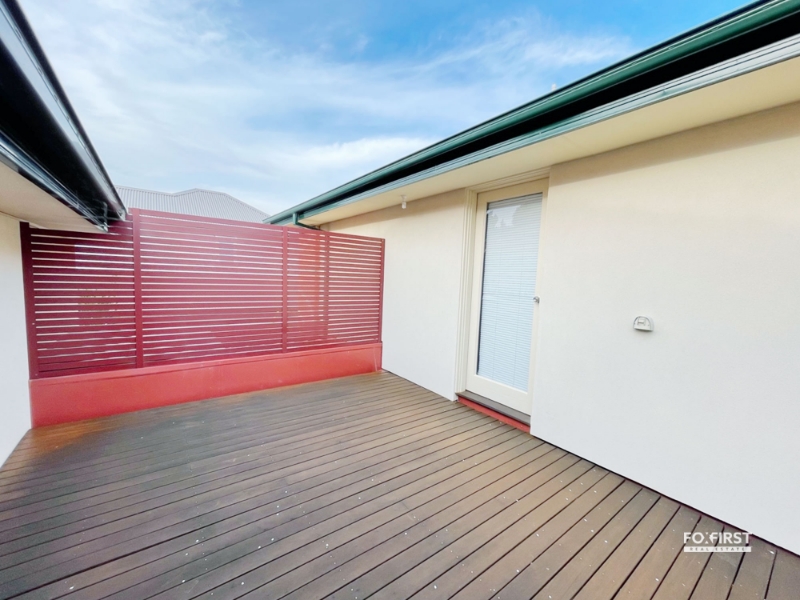 27 Normanby Pl, Windsor Apartment for rent Listed by Residential Management Team of Fox First