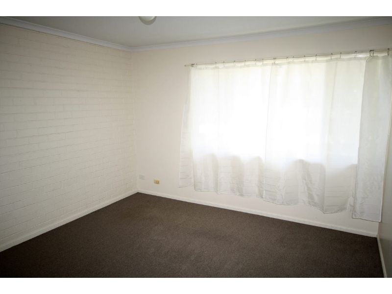 11/176 Ewing Rd, Woodridge Townhouse for rent Listed by Elena Toth of D.r Property Management