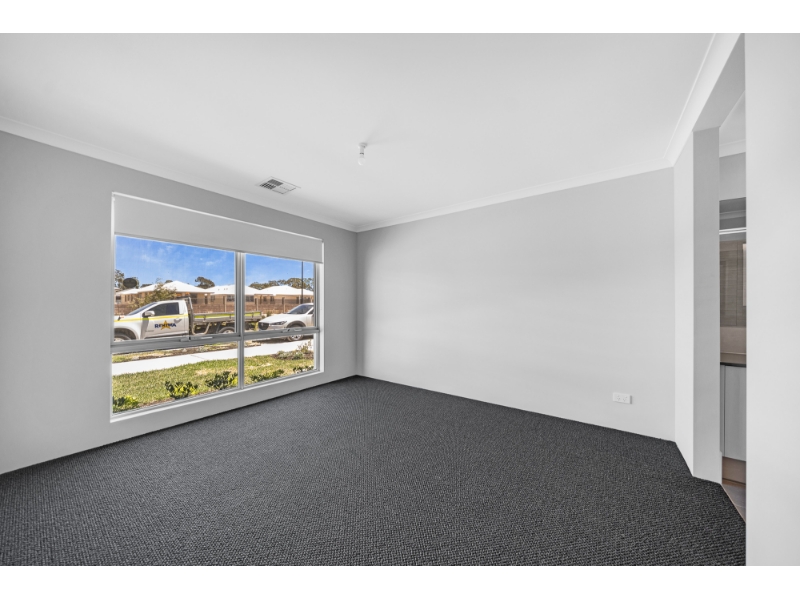 40 Nullagine Ave, South Guildford House for rent Listed by Kym