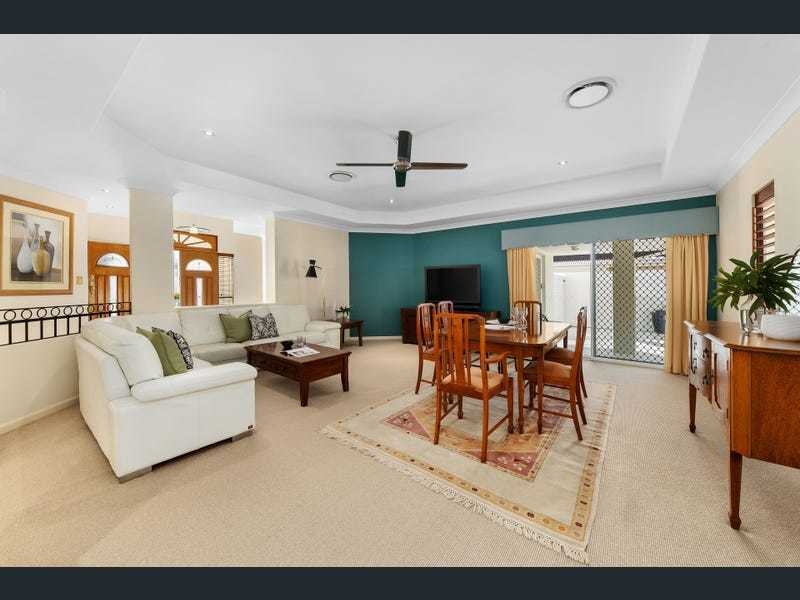 24 Regatta Circ NOOSAVILLE QLD 4566