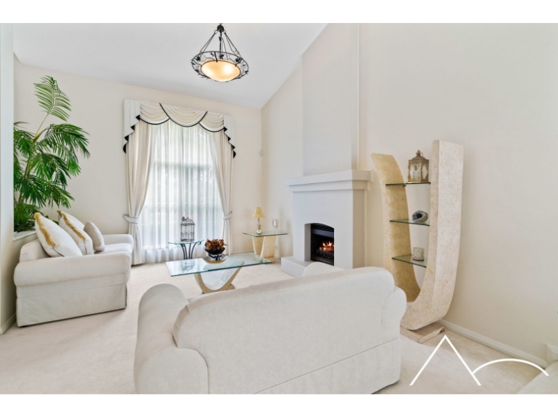 33 Royal Drive, Harrington Park House for rent Listed by Tara