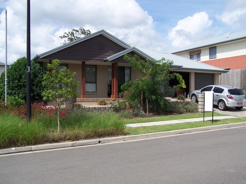 34 Trinity Point Drive, Morisset Park House for rent Listed by Melissa Copland of & TenantApp