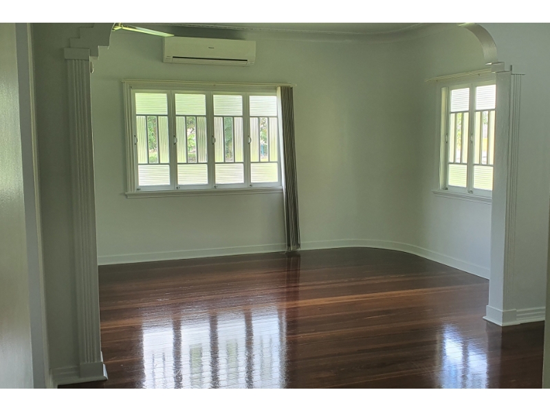 19 Fitzgerald Street, East Innisfail House for rent Listed by Chris