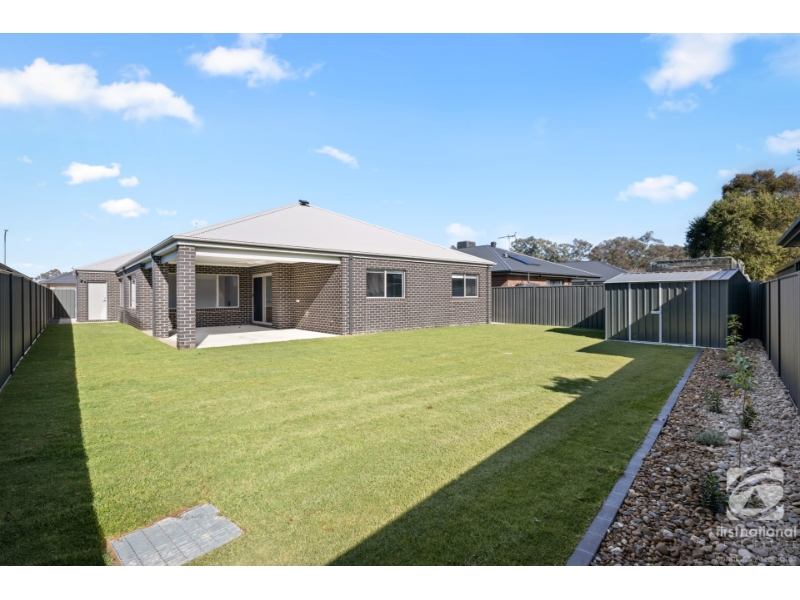 4 Holly Tree Court, Jindera House for rent Listed by Zoey Bauerle of