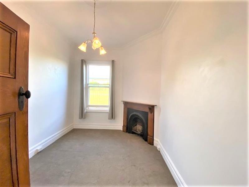 10 East Avenue, BLACK FOREST House for rent Listed by Xenia Ioannou of Alexa Real Estate