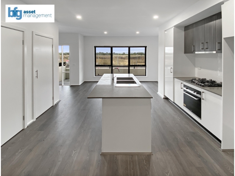 44 Limestone Drive, Berwick Townhouse for rent Listed by Richard