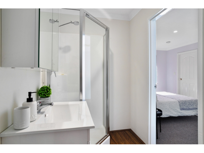 Room 5 90 Pimento Cir, PORT KENNEDY House for rent Listed by Claire