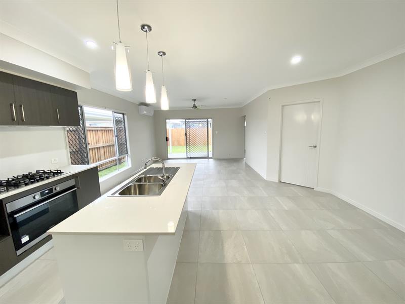 74 Ficus Drive, Palmview House for rent Listed by Kirsty Jones of Arg