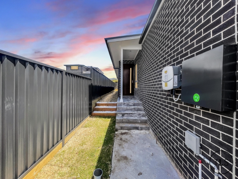 6A Fieldhouse Cct, Campbelltown Apartment for rent Listed by Radhika