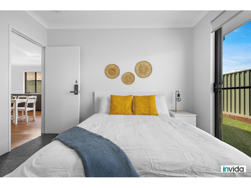 Private & Fully Furnished Room With Ensuite Room In A Brand-New Shared House - Utilities & Internet Included! image 4