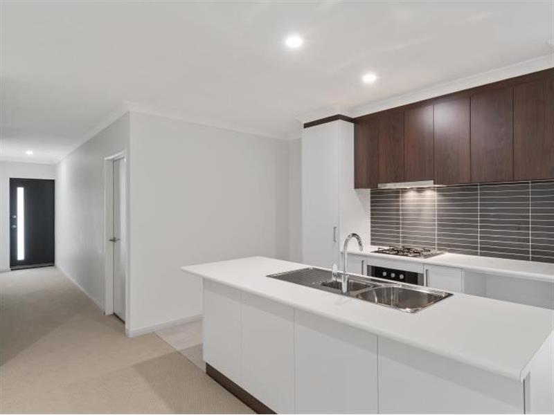 21 Rouen Street, MADELEY Apartment for rent Listed by Claire