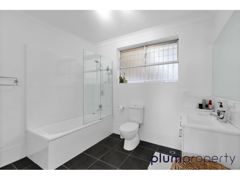 5/52 Sisley Street, St Lucia Apartment for rent Listed by Sarah