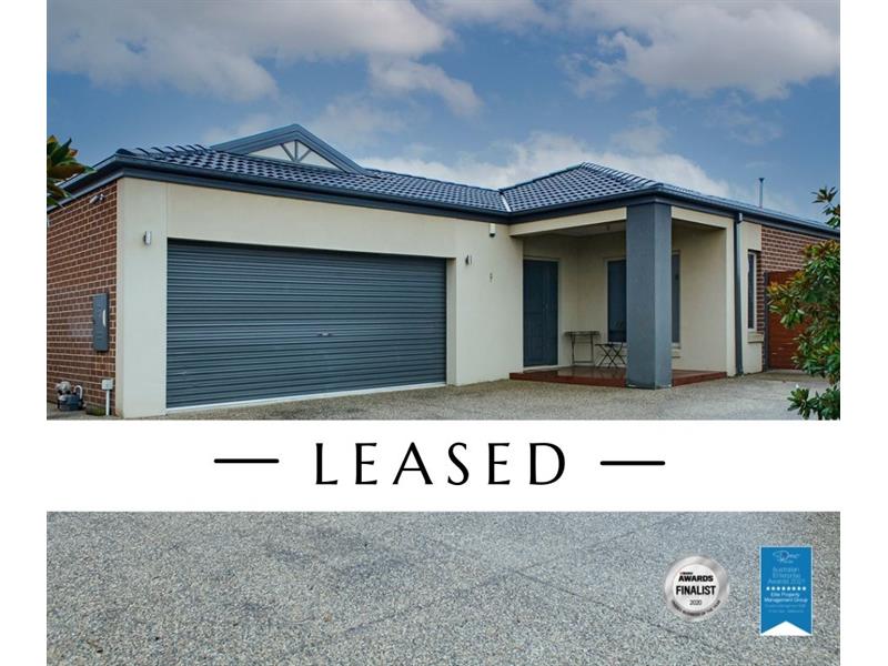 9 Whipbird Crt Pakenham VIC 3810