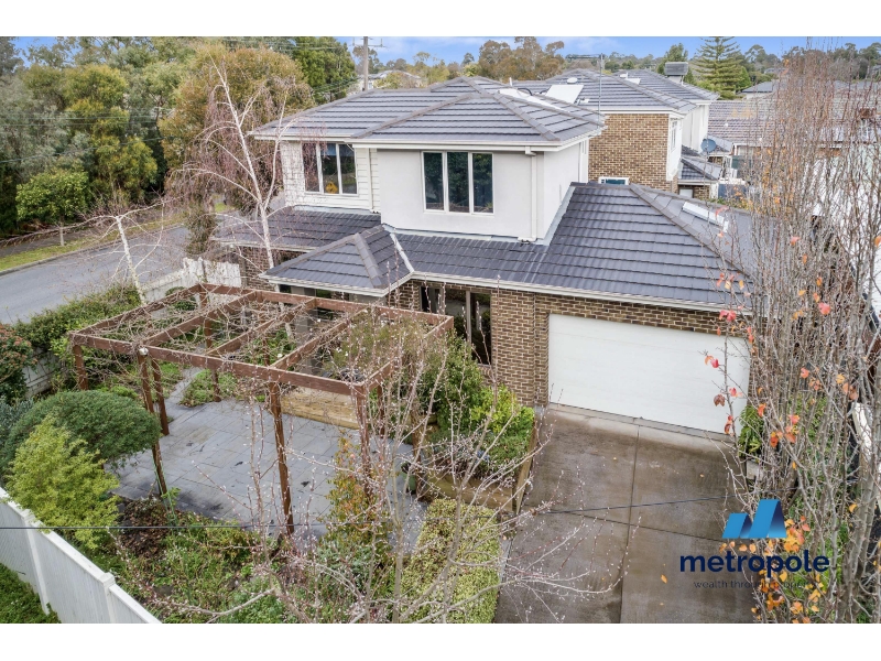 14 Flora Grove FOREST HILL VIC 3131