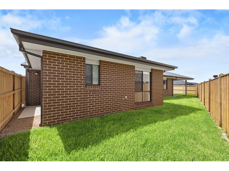 80 Pobblebonk Crescent, CLYDE NORTH House for rent Listed by Anne