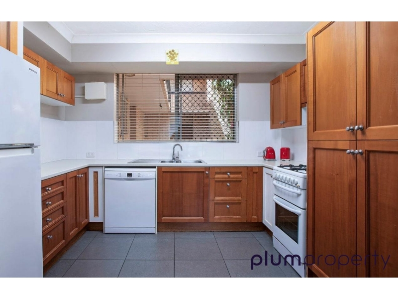 2/52 Sisley Street St, St Lucia Apartment for rent Listed by Deb