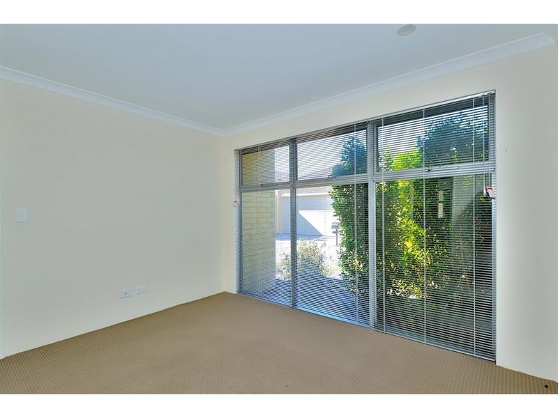 4/17 Aurum Parade, Dayton Apartment for rent Listed by Jasmine Keir