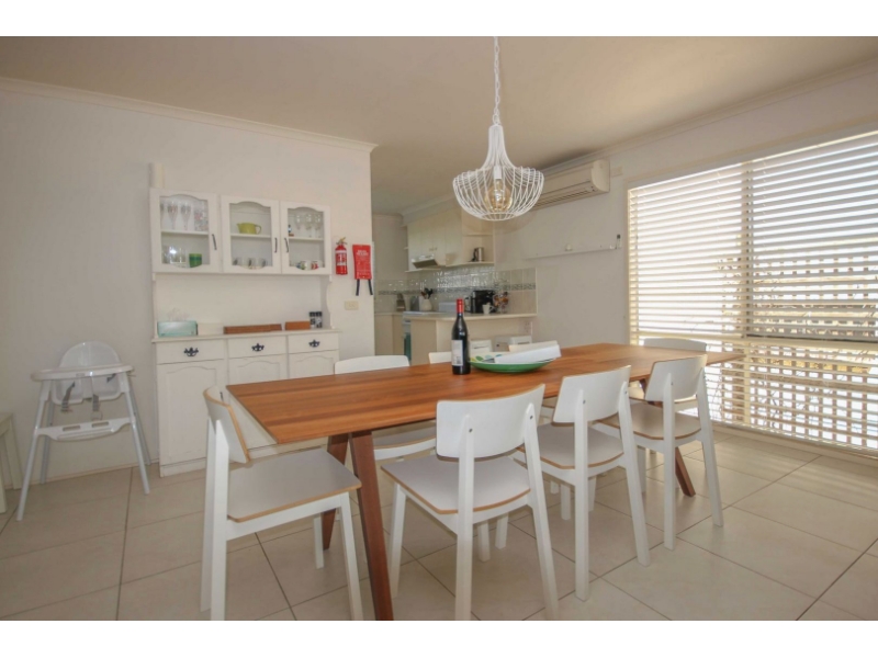 27 Gellibrand Street, Bay House for rent Listed by Felicity