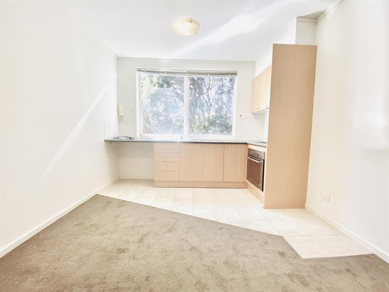 15/26 Brougham Street, North Melbourne Apartment for rent Listed by