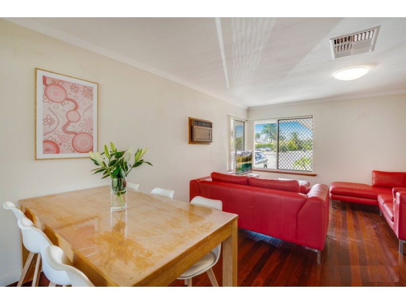 21 Pembury Road, Thornlie House for rent Listed by Dani Dzapasi of