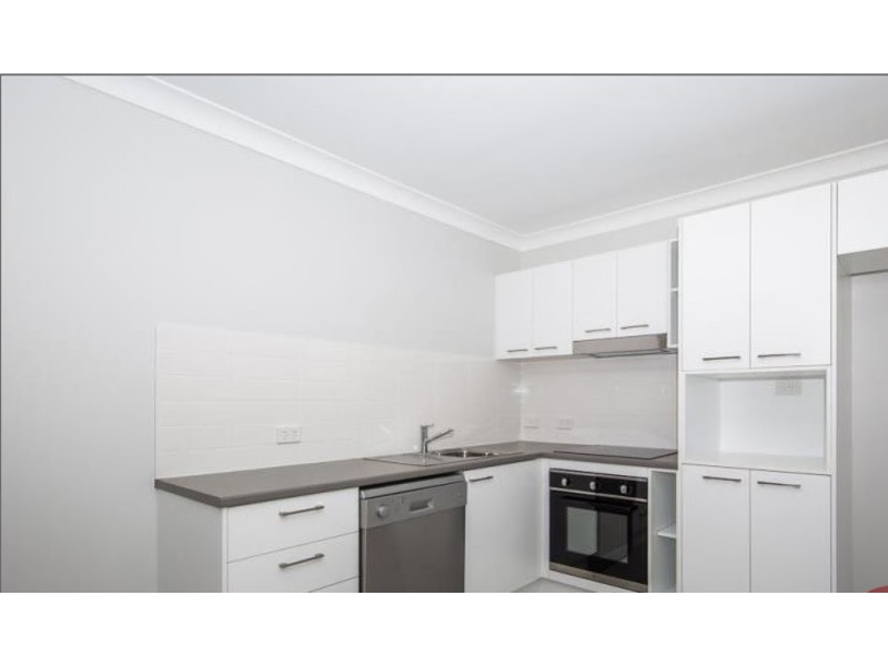 2/81 Jones St, Rothwell Apartment for rent Listed by Leasing