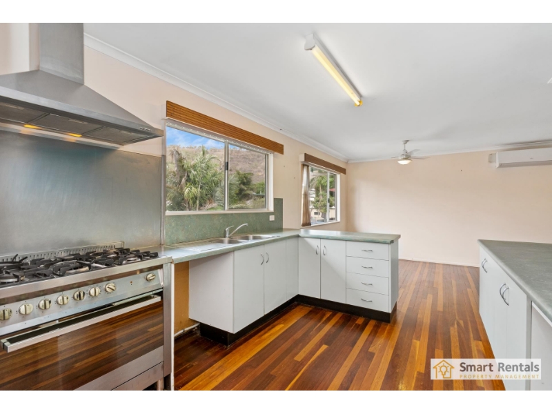 10 Arkaba Street, MOUNT LOUISA House for rent Listed by Smart Rentals