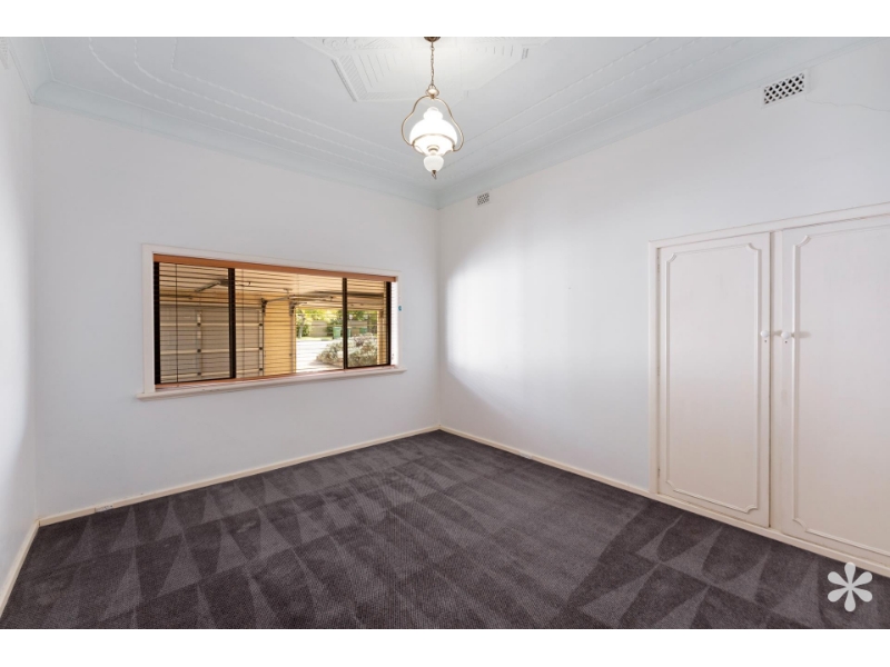 12 Mountjoy Rd, Nedlands House for rent Listed by Leasing Services