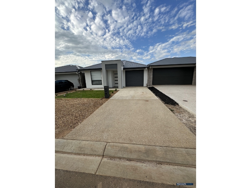 14 Islay Place, Blakeview House for rent Listed by of Harcourts