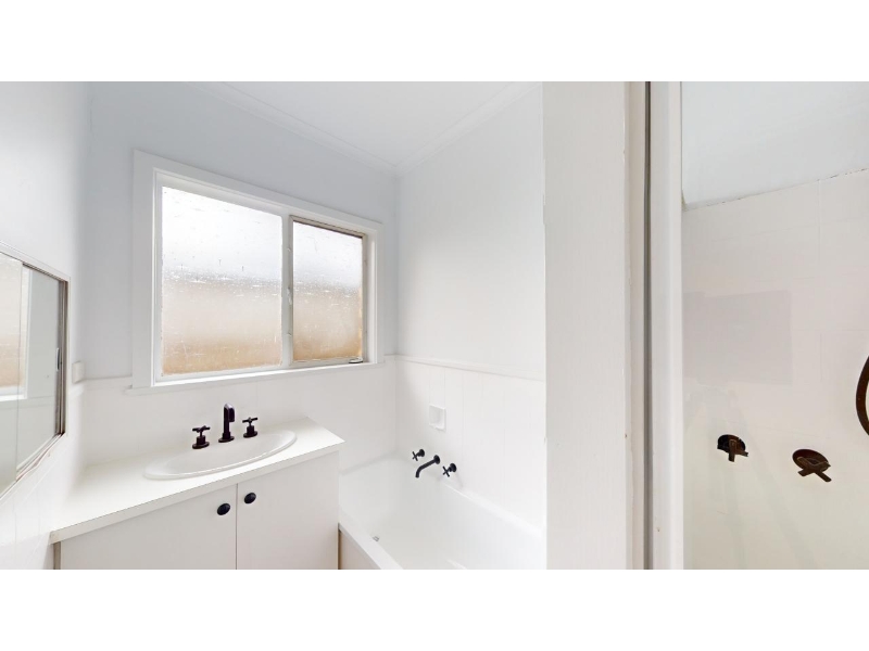 37 Creswick Street, Footscray House for rent Listed by William