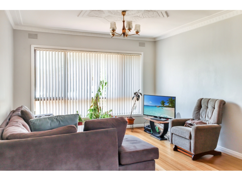 222 Thompson Road, North Geelong House for rent Listed by Nicole