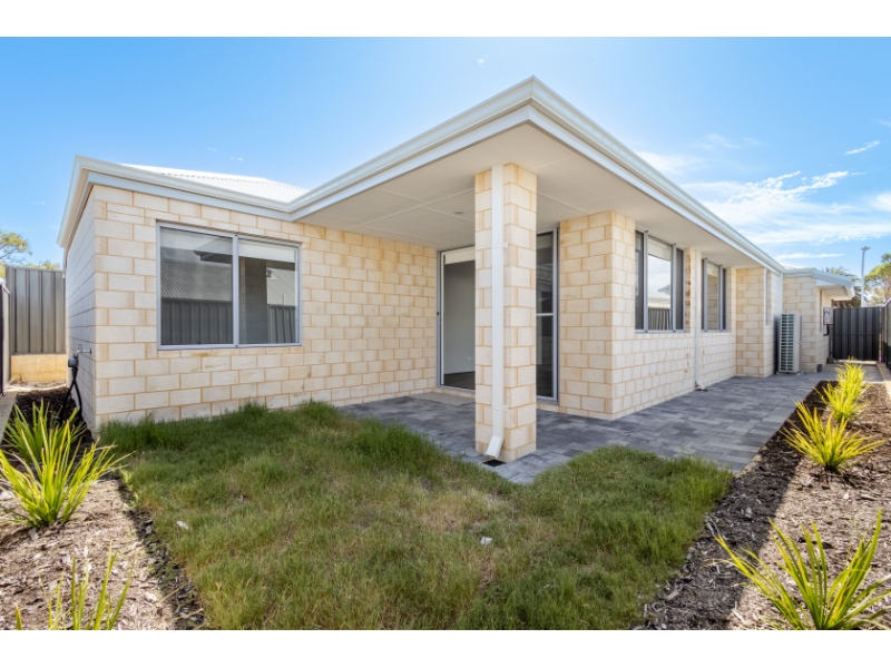 10 Koolbardi Street, Halls Head House for rent | Listed by Certainty ...