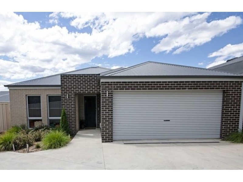 2/2a Warwick Road, WODONGA Townhouse for rent Listed by Gayle Hodgkin of Get Leased & Get Sold