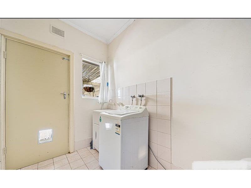 6 Cameron Road, Elizabeth Vale House for rent Listed by Roxanne