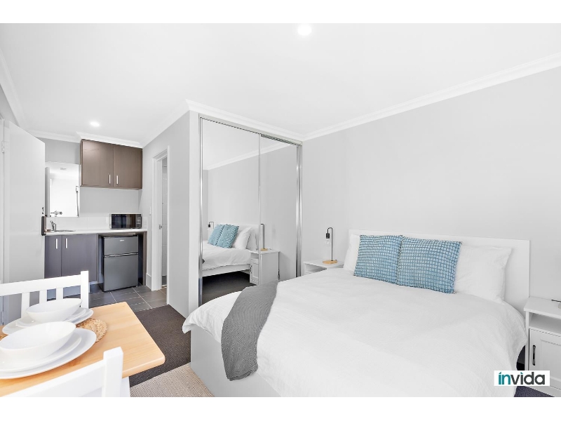 Modern Coastal Co-Living Madora Bay WA I Priv...