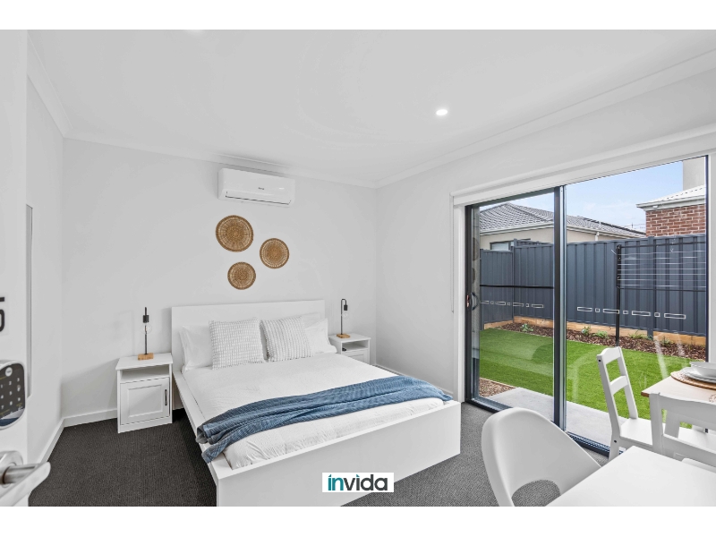 5/35 Wild Goose Way Clyde North VIC 3978