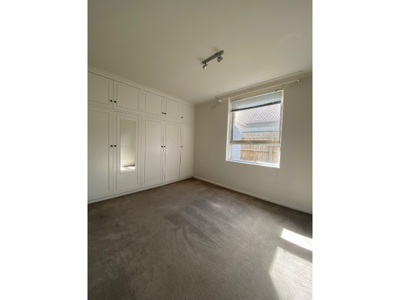 Private Entrance & Driveway - Spacious 2-Bedroom Unit in Prime Carnegie Location!