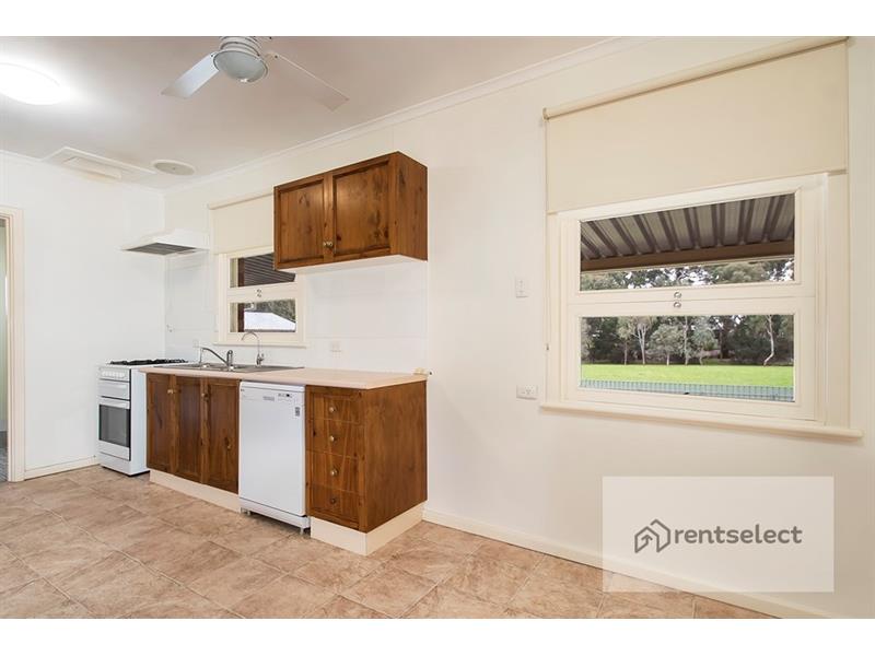 23 Horwood Avenue, ROSTREVOR House for rent Listed by Bobi Vikor of