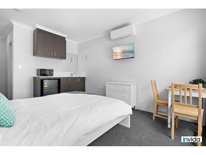 Private & Fully Furnished Room With Ensuite Room In A Brand-New Shared House - Utilities & Internet Included! image 3